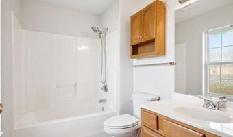 1415 Deerfield Dr, North Liberty, IA 52317