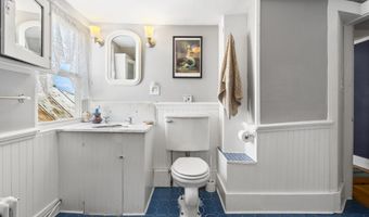 141 Centre St, Bath, ME 04530
