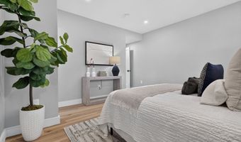 28 Amsden St 28, Arlington, MA 02474
