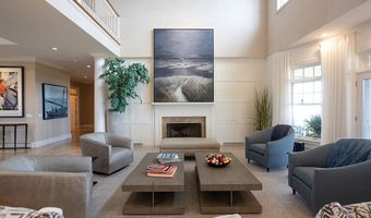 135 Cliff Dr, Narragansett, RI 02882