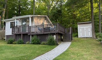 105 Lakeside Dr, Alloway, NJ 07461