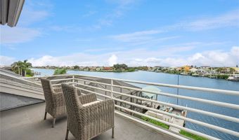 807 CHIPAWAY Dr, Apollo Beach, FL 33572