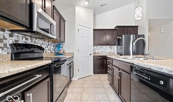 892 Coralberry Ln, Greenwood, IN 46143