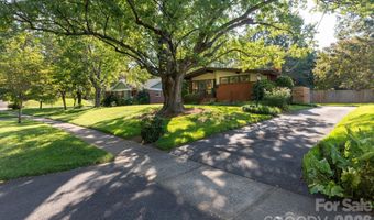 1526 Briarfield Dr, Charlotte, NC 28205
