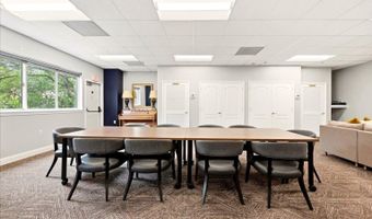 1211 S EADS St S 305, Arlington, VA 22202