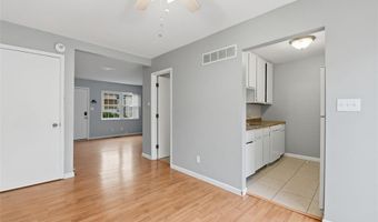 832 Wendevy Ct, Ballwin, MO 63011