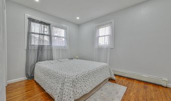 52 Cedar Rd, Amityville, NY 11701