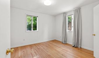 4929 JAMESTOWN Rd, Bethesda, MD 20816