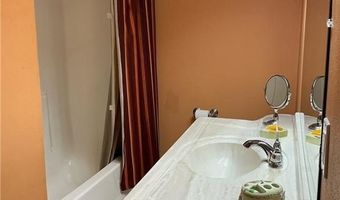 1433 PERRIN Dr, Arabi, LA 70032