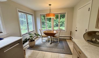 281 Clyde Rd, Bangor, ME 04401
