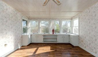 48 Cantaberry Ln, Coventry, RI 02816