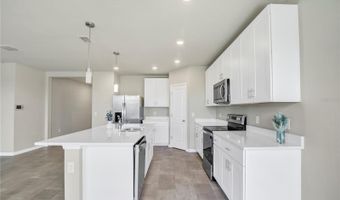 1122 OAK VALLEY Dr, Auburndale, FL 33823