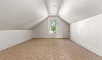 614 S 11th St, Aberdeen, SD 57401