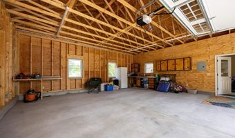 96 Smith Rd, Barnet, VT 05821