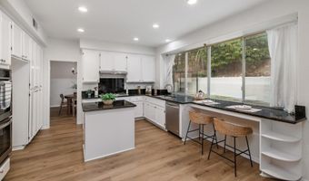 5010 Palmera Dr, Oceanside, CA 92056