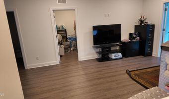 2143 Stegemann St, Apex, NC 27502