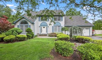 2 Independence Dr, Aberdeen, NJ 07747