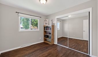 615 SUN VALLEY Dr, Cheyenne, WY 82001