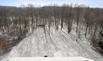 9815 Snow Pointe Dr SE, Alto, MI 49302