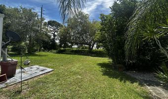 1117 Wren Cir, Barefoot Bay, FL 32976