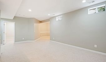 7517 LINDBERG Dr, Alexandria, VA 22306