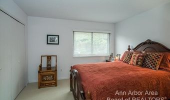 2520 Traver Blvd, Ann Arbor, MI 48105