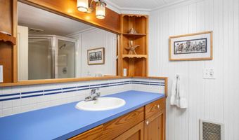 1062 S BREAKER Ave, Rockaway Beach, OR 97136