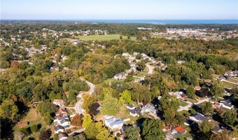 394 Long St, Amherst, OH 44001