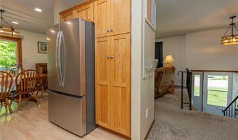 102 Ross Gdn NW, Alexandria, MN 56308