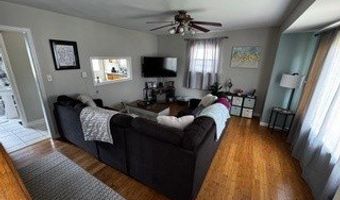 26585 W Maple St, Antioch, IL 60002