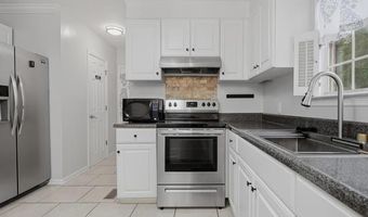 1013 Spring Hill Dr, Albany, GA 31721