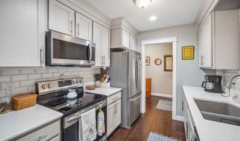 911 Mesa Verde Pl, Ames, IA 50014
