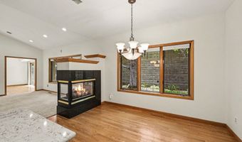12999 Garvin Brook Ln, Apple Valley, MN 55124
