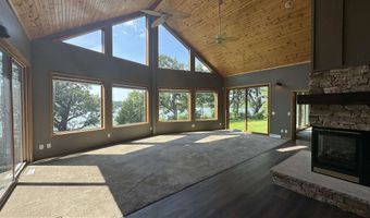 1011 Hwy 15, Armstrong, IA 50514