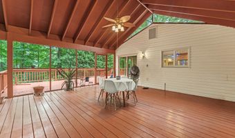 6816 SHRINE Ct, Annandale, VA 22003
