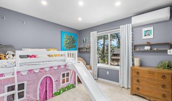 2807 NE Lotno Dr, Bend, OR 97701