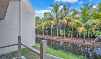 20351 W Country Club Dr TH17, Aventura, FL 33180