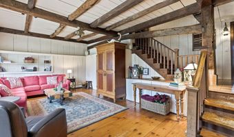 5 Old Manchester Rd, Amherst, NH 03031