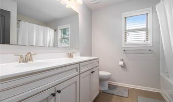 1963 Heatherbrooke Ln, Acworth, GA 30101