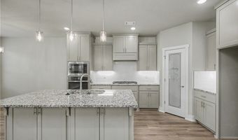 6801 SW Orange Ave, Bentonville, AR 72713