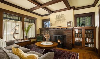 410 Elizabeth St, Albion, MI 49224