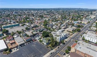 1470 W Adams Blvd, Los Angeles, CA 90007