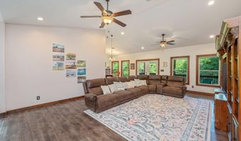 1827 Waterway Dr, Baker, FL 32531