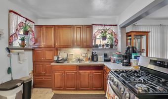 391 Park St, Bristol, CT 06010