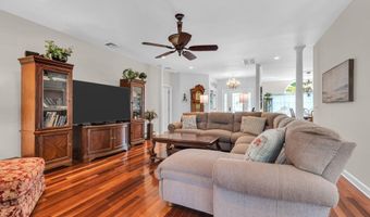490 Arlington Ave S, Bayville, NJ 08721