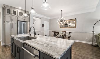 63 Great Hill Dr 63, Bethel, CT 06801