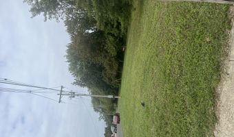 135 Rail Road Ave, Belford, NJ 07718