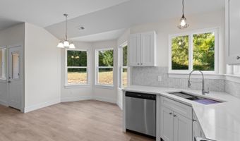 2026 Green Acres Dr, Adrian, MI 49221