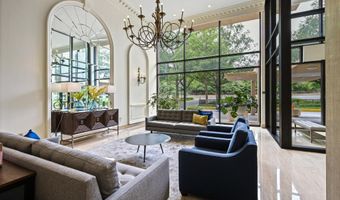 1300 ARMY NAVY Dr 816, Arlington, VA 22202