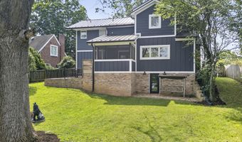 175 NE Stonewall Hts, Abingdon, VA 24210